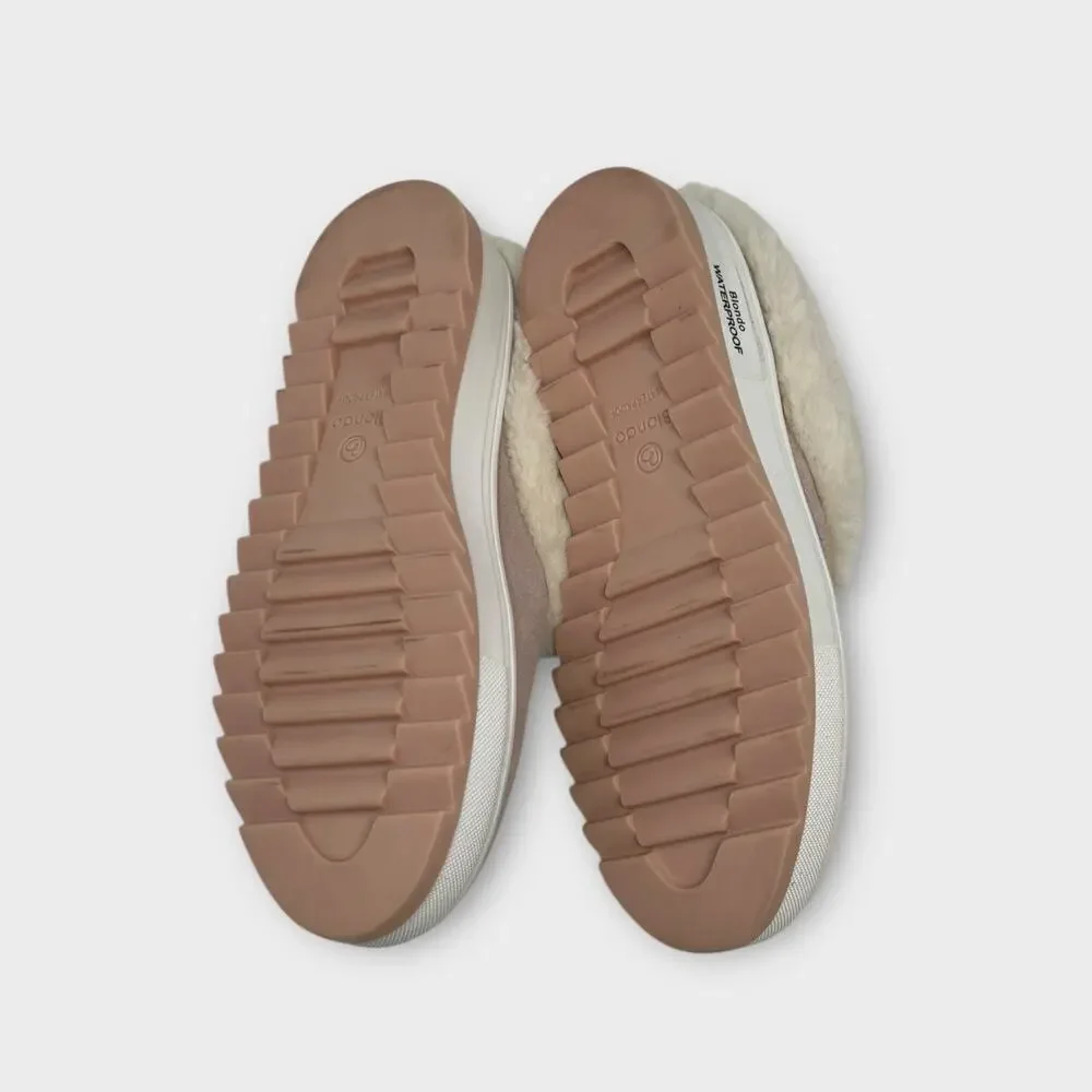 Blondo Suri Waterproof Slip-On Sneakers Pink Suede Size 5.5